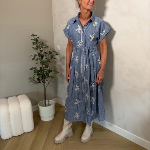 Denim jurkje knoopjes lichtblauw